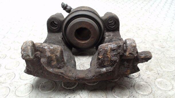 Foto: BREMSSATTEL VORN LINKS eines Opel Astra 1.6 GL