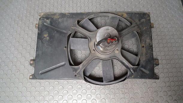 Foto: ELEKTROLÜFTER eines VW Polo Classic 75
