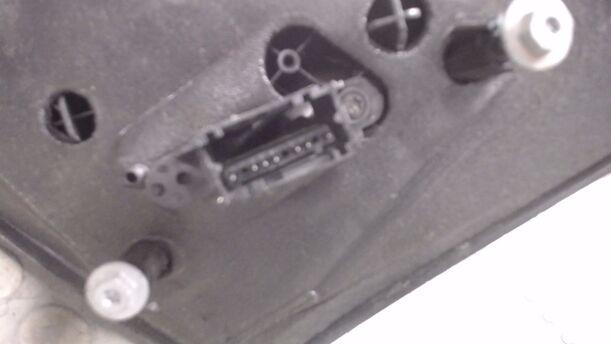 Foto: AUSSENSPIEGEL ELEKTRISCH VERSTELLBAR RECHTS eines Renault Clio 1.2 16V