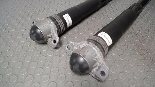 Foto: STOSSDÄMPFERPAAR HINTEN ( COMBI ) eines Skoda Octavia Combi 1.6 TDI