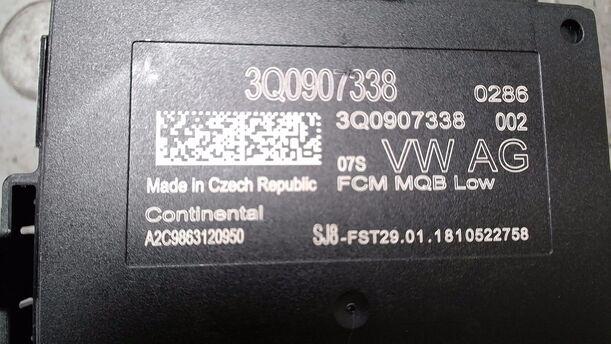 Foto: STEUERGERÄT KURVENLICHT eines Skoda Octavia Combi 1.6 TDI GL