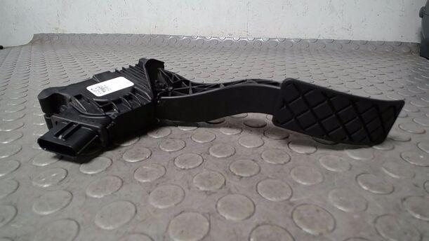 Foto: GASPEDAL eines Skoda Octavia Combi 1.6 TDI GL