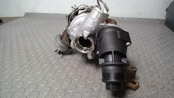 Foto: TURBOLADER MIT AUSPUFFKRÜMMER eines Skoda Octavia Combi 1.6 TDI GL