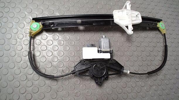 Foto: FENSTERHEBER ELEKTRISCH HINTEN RECHTS ( COMBI ) eines Skoda Octavia Combi 1.6 TDI GL