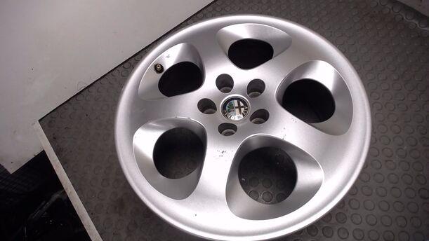 Foto: ALUFELGE 6,5X16 ET41,5 eines Alfa Romeo GT 1.9 JTD M-Jet
