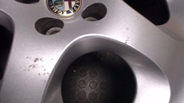 Foto: ALUFELGE 6,5X16 ET41,5 eines Alfa Romeo GT 1.9 JTD M-Jet