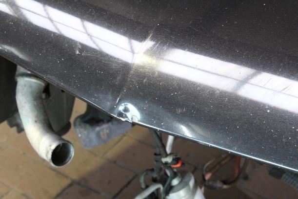 Foto: MOTORHAUBE eines Opel Signum 1.9 CDTI GL