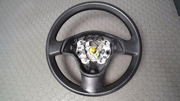 Foto: LENKRAD ( OHNE AIRBAG ) eines Seat Ibiza 1.4 16V Saphir