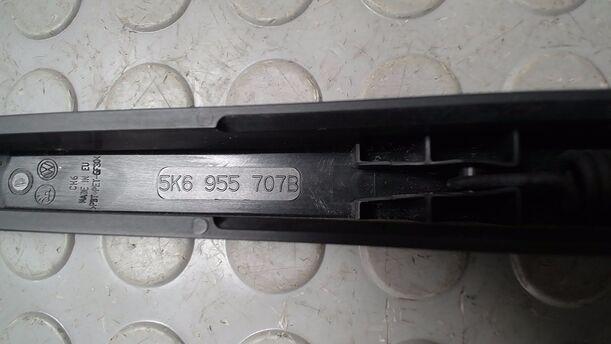 Foto: SCHEIBENWISCHERARM HINTEN eines VW Golf 1.4 Saphir