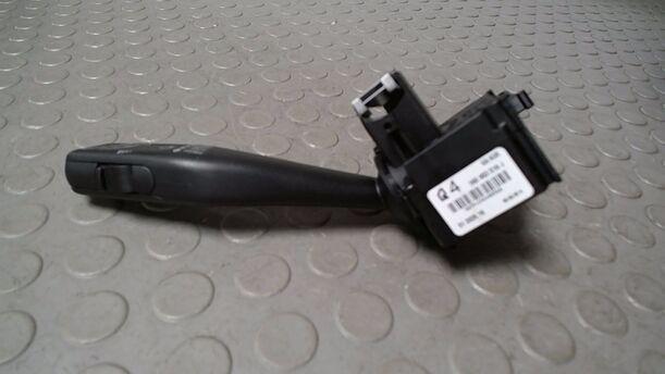 Foto: SCHEIBENWISCHERSCHALTER eines VW Golf 1.4 Saphir