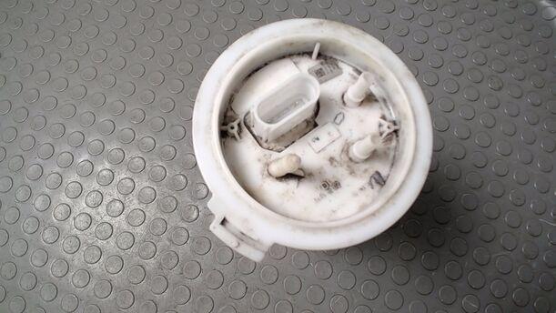 Foto: KRAFTSTOFFPUMPE eines VW Golf 1.4 GLX