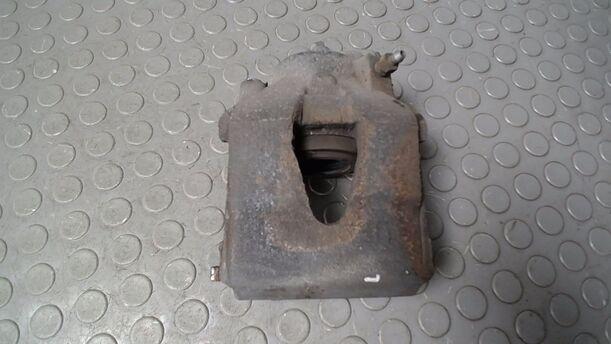 Foto: BREMSSATTEL VORN LINKS eines VW Golf 1.4 GLX