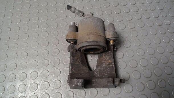 Foto: BREMSSATTEL VORN LINKS eines VW Golf 1.4 GLX