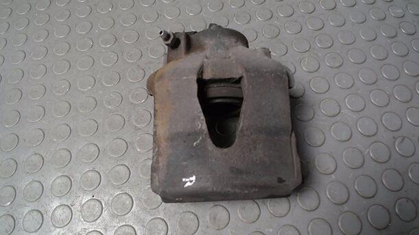 Foto: BREMSSATTEL VORN RECHTS eines VW Golf 1.4 GLX