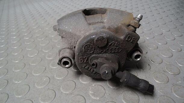 Foto: BREMSSATTEL VORN RECHTS eines VW Golf 1.4 GLX
