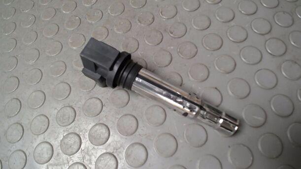 Foto: ZÜNDSPULE eines VW Golf 1.4 GLX