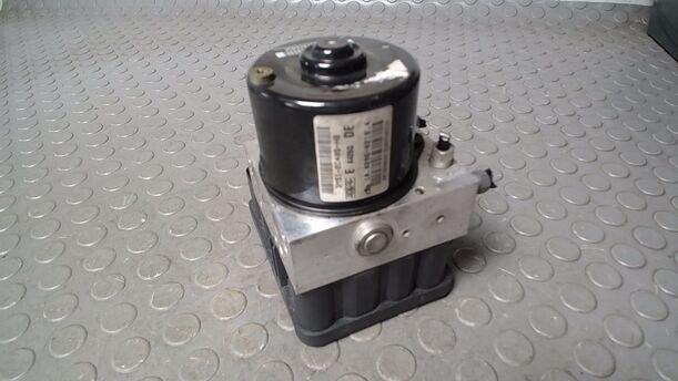 Foto: HAUPTBREMSAGGREGAT ABS eines Ford Focus Turnier 1.6 16V Edition