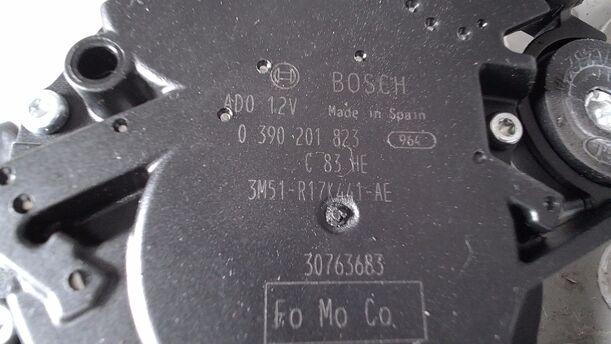 Foto: SCHEIBENWISCHERMOTOR HINTEN ( TURNIER ) eines Ford Focus Turnier 1.6 16V Edition