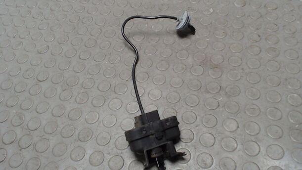 Foto: STELLMOTOR TANKKLAPPE / TANKDECKEL eines VW Tiguan 2.0 TDI DPF 4Motion Edition