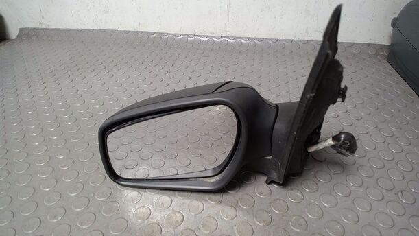 Foto: AUSSENSPIEGEL ELEKTRISCH VERSTELLBAR LINKS ( VOR FACELIFT ) eines Ford Focus Turnier 1.6 16V Edition