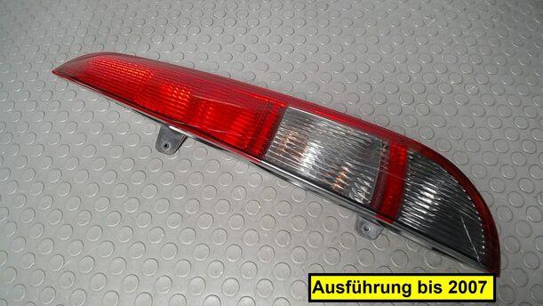 Foto: HECKLEUCHTE/ RÜCKLEUCHTE RECHTS ( VOR FACELIFT/ TURNIER ) eines Ford Focus Turnier 1.6 16V Edition