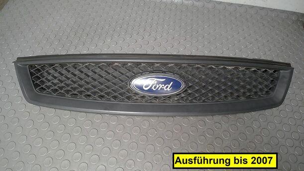 Foto: KÜHLERGRILL eines Ford Focus Turnier 1.6 16V Edition