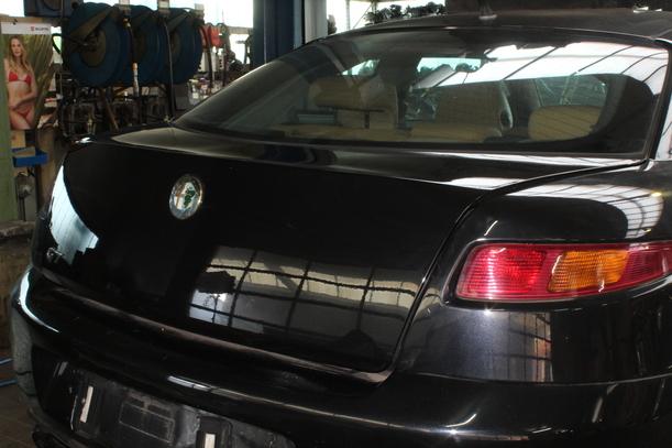 Foto: HECKKLAPPE / HECKDECKEL ( DISTINCTIVE VERSION ) eines Alfa Romeo GT 1.9 JTD M-Jet Edition