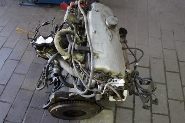 Foto: MOTOR (TEILETRÄGER) eines BMW 318
