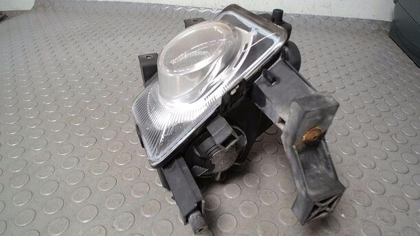 Foto: NEBELSCHEINWERFER RECHTS ( VOR FACELIFT ) eines Opel Zafira 1.9 CDTI