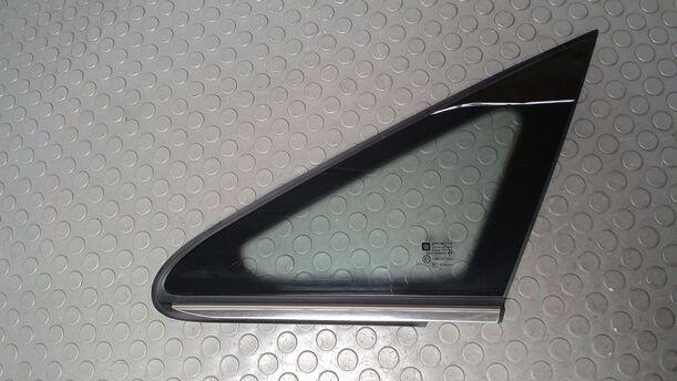 Foto: DREIECKSFENSTER/ SEITENSCHEIBE VORN LINKS eines Opel Zafira 1.9 CDTI