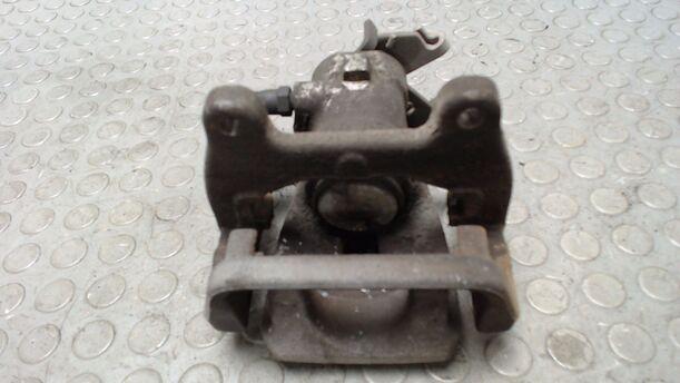 Foto: BREMSSATTEL HINTEN LINKS eines Alfa Romeo GT 1.9 JTD M-Jet