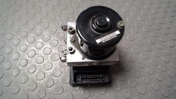 Foto: HAUPTBREMSAGGREGAT ABS eines Opel Zafira 1.9 CDTI