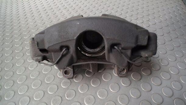 Foto: BREMSSATTEL VORN RECHTS eines Opel Zafira 1.9 CDTI
