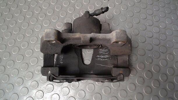 Foto: BREMSSATTEL VORN RECHTS eines Opel Zafira 1.9 CDTI