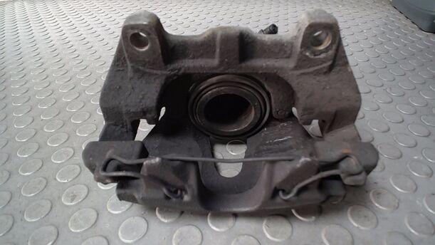 Foto: BREMSSATTEL VORN RECHTS eines Opel Zafira 1.9 CDTI