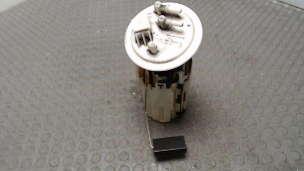 Foto: KRAFTSTOFFPUMPE eines Mercedes-Benz Vito 111 CDI Kompakt DPF