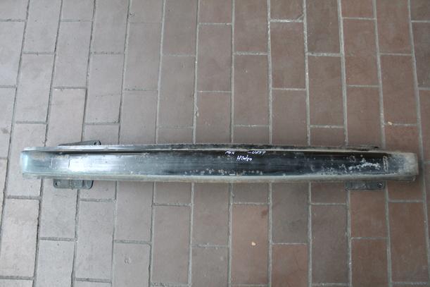 Foto: VERSTÄRKUNG HINTEN eines VW Fox 1.2 GLX