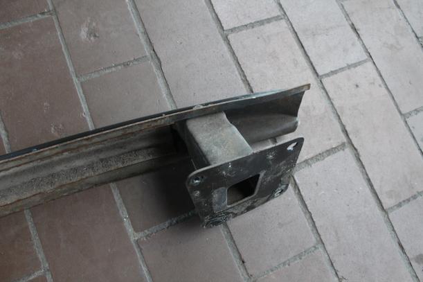Foto: VERSTÄRKUNG HINTEN eines VW Fox 1.2 GLX