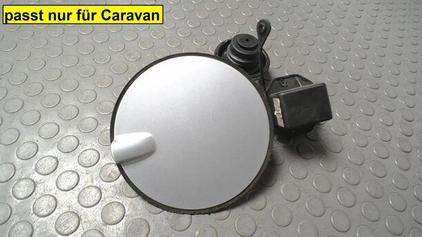 Foto: TANKKLAPPE/ TANKDECKEL ( DIESEL ) eines Opel Astra 1.7 CDTI Caravan