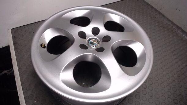 Foto: ALUFELGE 6,5X16 ET41,5 eines Alfa Romeo GT 1.9 JTD M-Jet