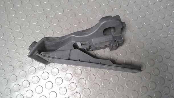 Foto: GASPEDAL eines VW Golf 1.9 TDI Xi