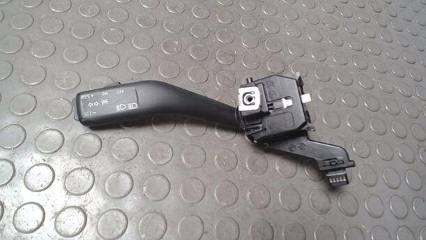 Foto: BLINKSCHALTER/ KOMBISCHALTER eines VW Golf 1.9 TDI Xi