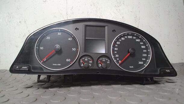 Foto: TACHOEINHEIT eines VW Golf 1.9 TDI GTI