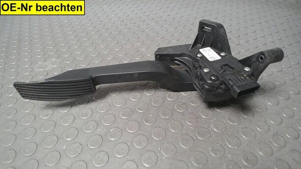 Foto: GASPEDAL eines Opel Combo 1.7 CDTI Edition