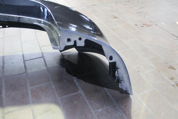 Foto: STOSSFÄNGER/ STOßSTANGE HINTEN ( LIMOUSINE ) eines VW Golf 1.6 Xi
