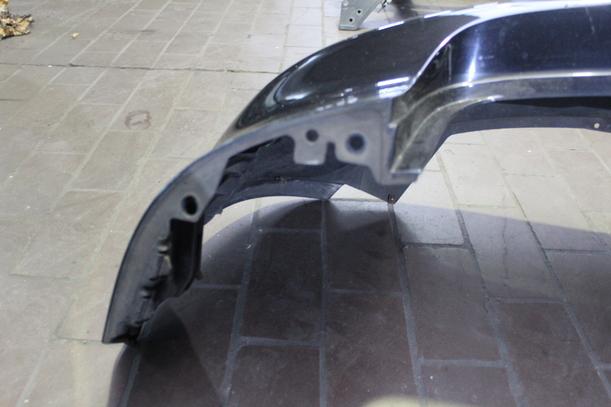 Foto: STOSSFÄNGER/ STOßSTANGE HINTEN ( LIMOUSINE ) eines VW Golf 1.6 Xi