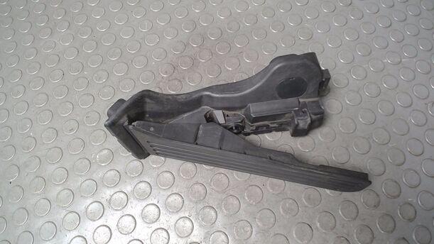 Foto: GASPEDAL eines VW Golf 1.6 Xi