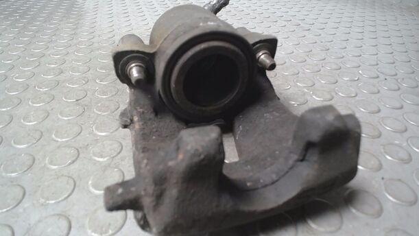 Foto: BREMSSATTEL VORN RECHTS ( ATE ) eines VW Golf 1.6