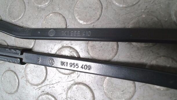 Foto: SCHEIBENWISCHERARME VORN eines VW Golf 1.6