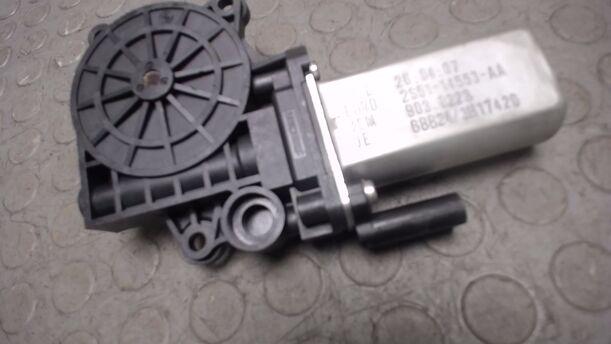 Foto: FENSTERHEBERMOTOR VORN RECHTS eines Ford Fiesta 1.3
